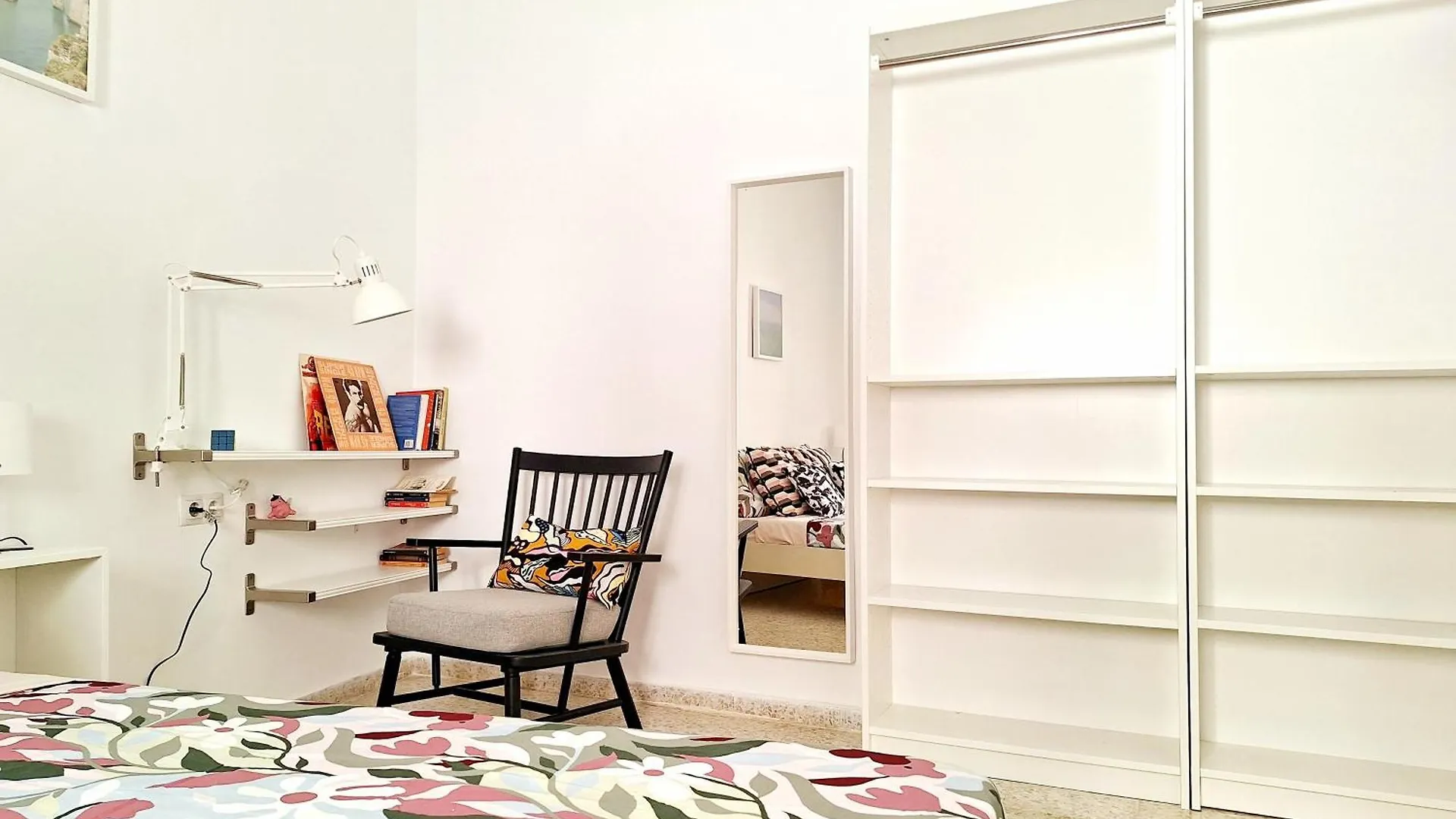 Sunny Malaga Centre Flats, 2 Options, With Balcony Or Terrace Apartment
